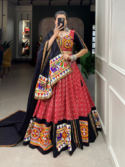 Beautiful Masterpiece f garba Choli Embellishes With Gamthi Work And Mirror Work Lehenga Choli