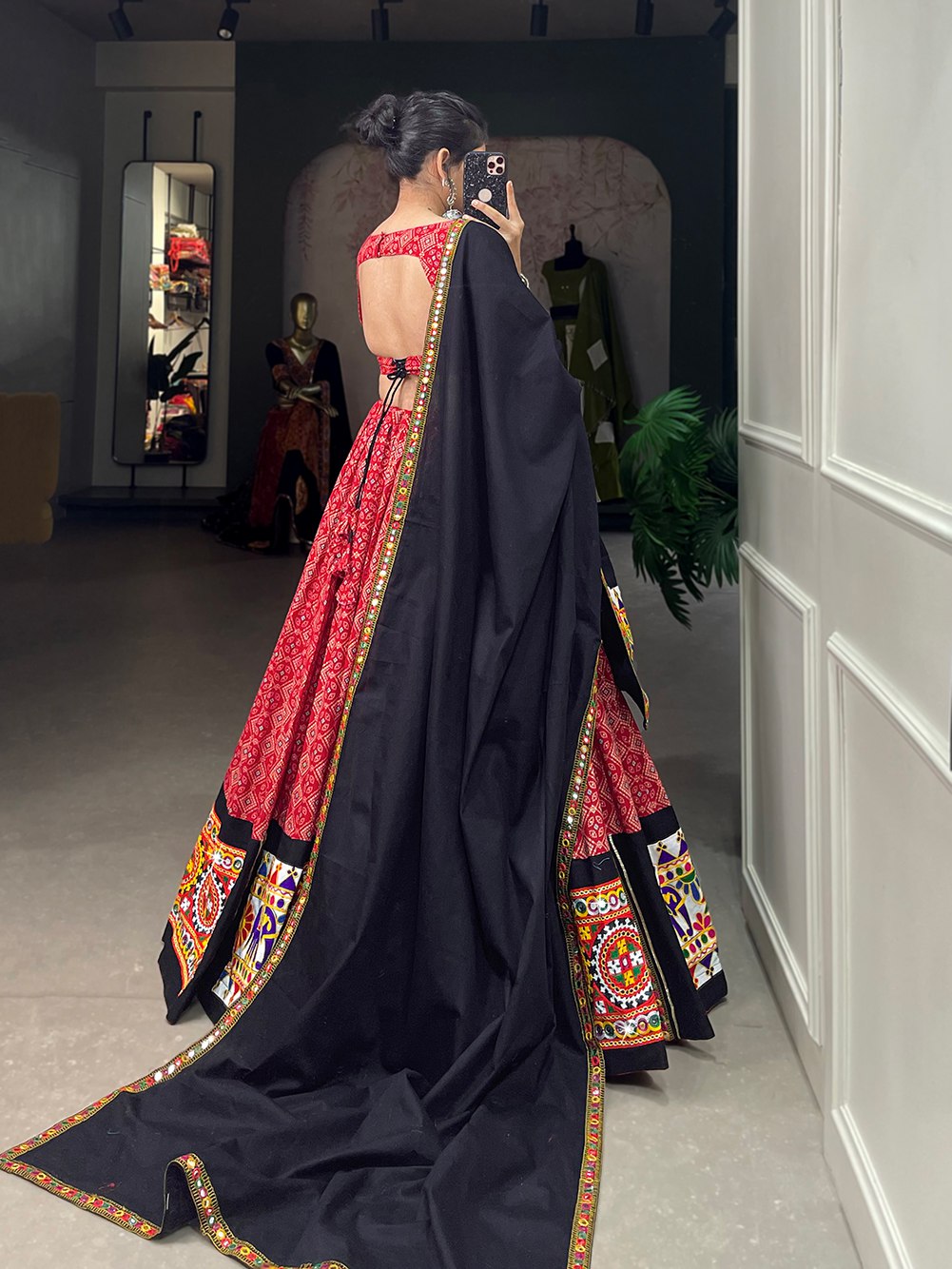 Beautiful Masterpiece f garba Choli Embellishes With Gamthi Work And Mirror Work Lehenga Choli