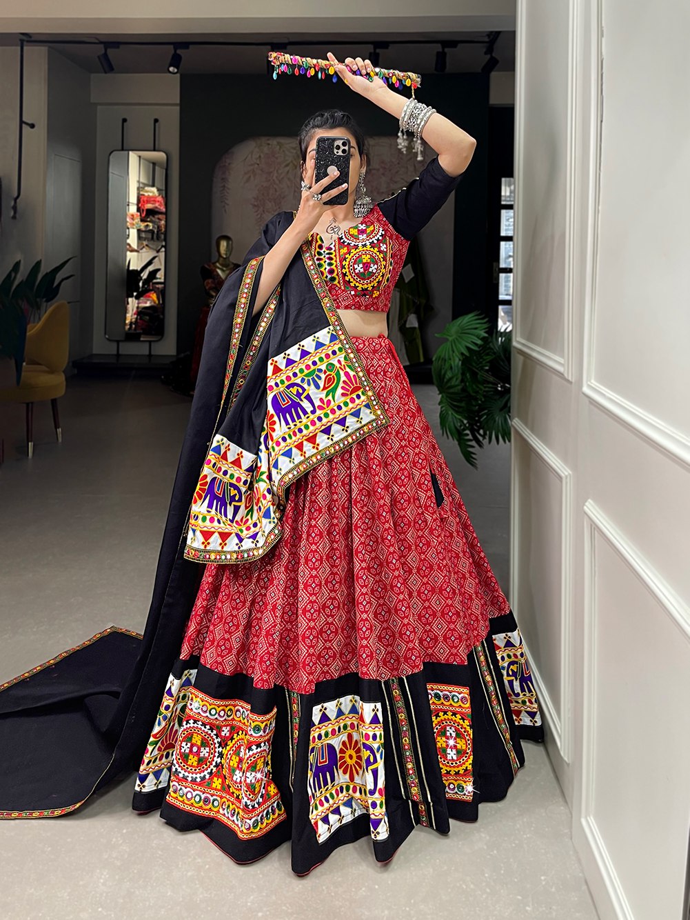 Beautiful Masterpiece f garba Choli Embellishes With Gamthi Work And Mirror Work Lehenga Choli