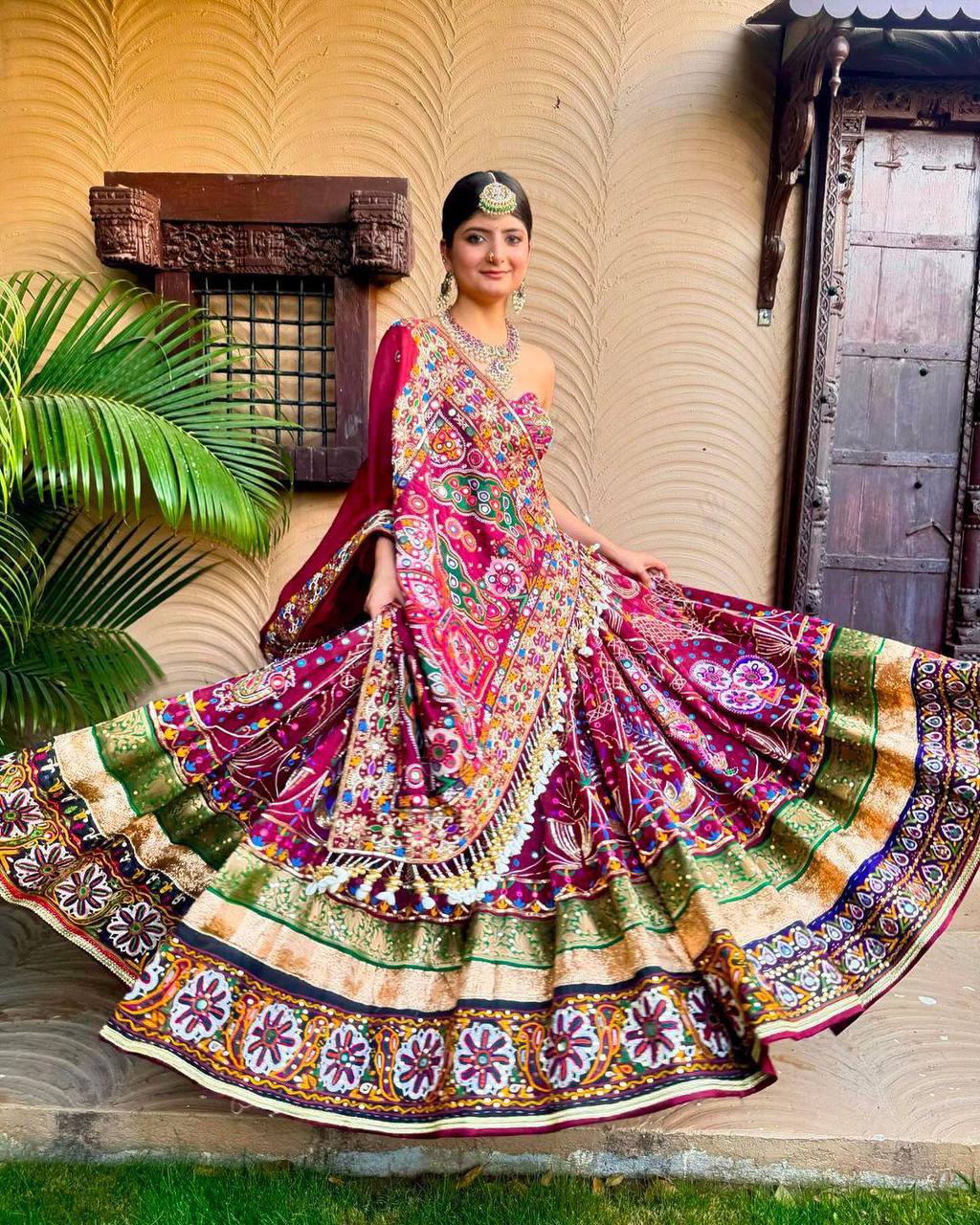 Regal Navratri Lehenga Set A Symphony of Tradition & Color