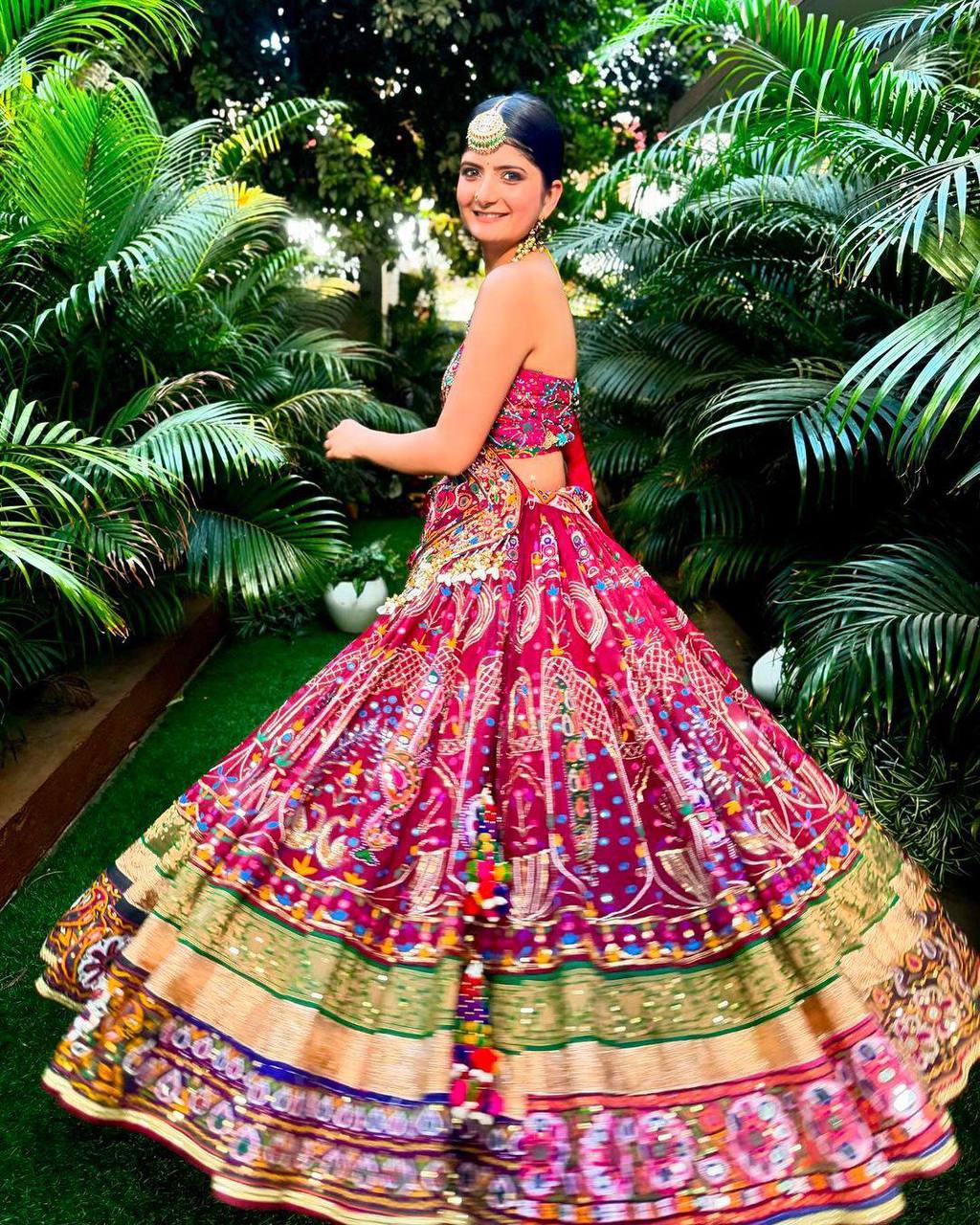 Regal Navratri Lehenga Set A Symphony of Tradition & Color