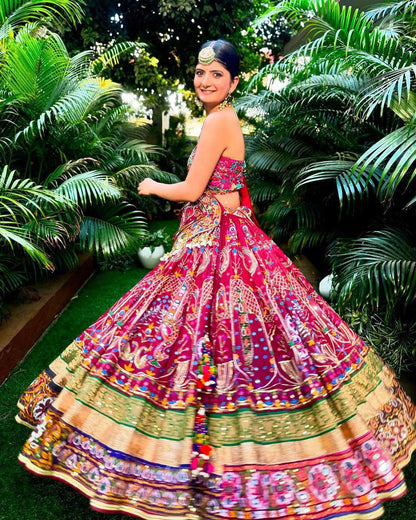 Regal Navratri Lehenga Set A Symphony of Tradition & Color