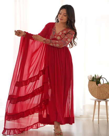 Red Color Stunning Fox Georgette Party Gown