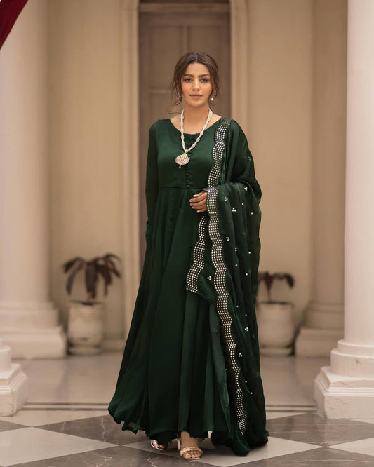 Suhana Green Sequin Embellished Dupatta With Gown