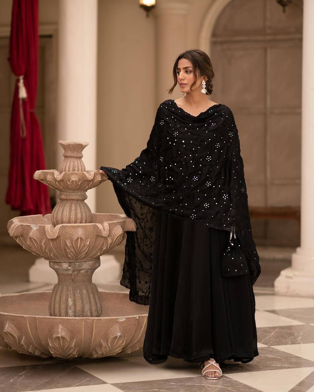 Suhana Black Sequin Embellished Dupatta With Gown