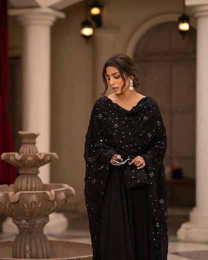 Suhana Black Sequin Embellished Dupatta With Gown